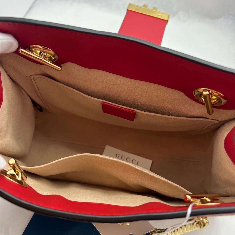 Authentic Gucci GG Supreme Apple Print Padlock Shoulder Bag 🍎✨ - Picture 10 of 16